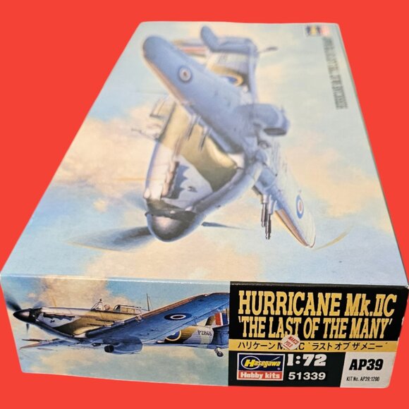 Hawker Hurricane MK LLC Model Plane by Hasegawa -- ITEM #3356 - Picture 4 of 5
